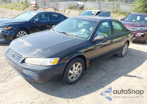 2000 Toyota Camry Le from USA, damaged, VIN JT2BG22K1Y0433460
